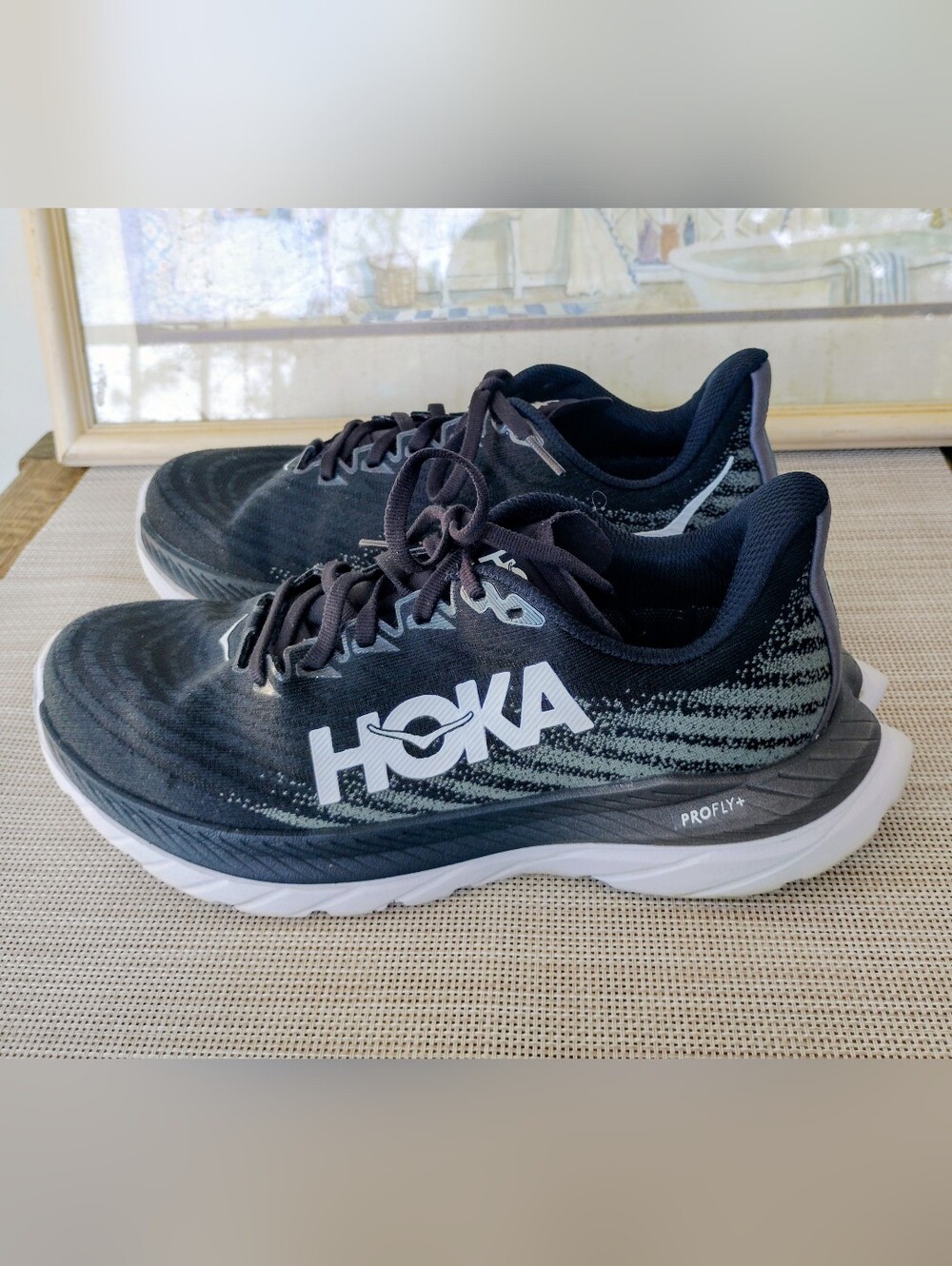 Women's Hoka One One "Mach 5" Lightweight Black Jaquared Casual Shoes. Size 7.5B